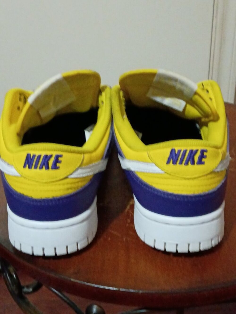 Women's Nike Dunk Low Yellow Purple Lakers Dunk Size 8.5 Los Angeles - Picture 10 of 15